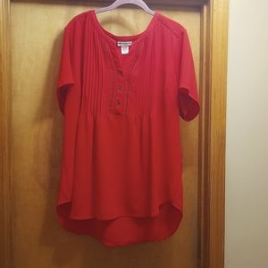 Womens great summer top great condition